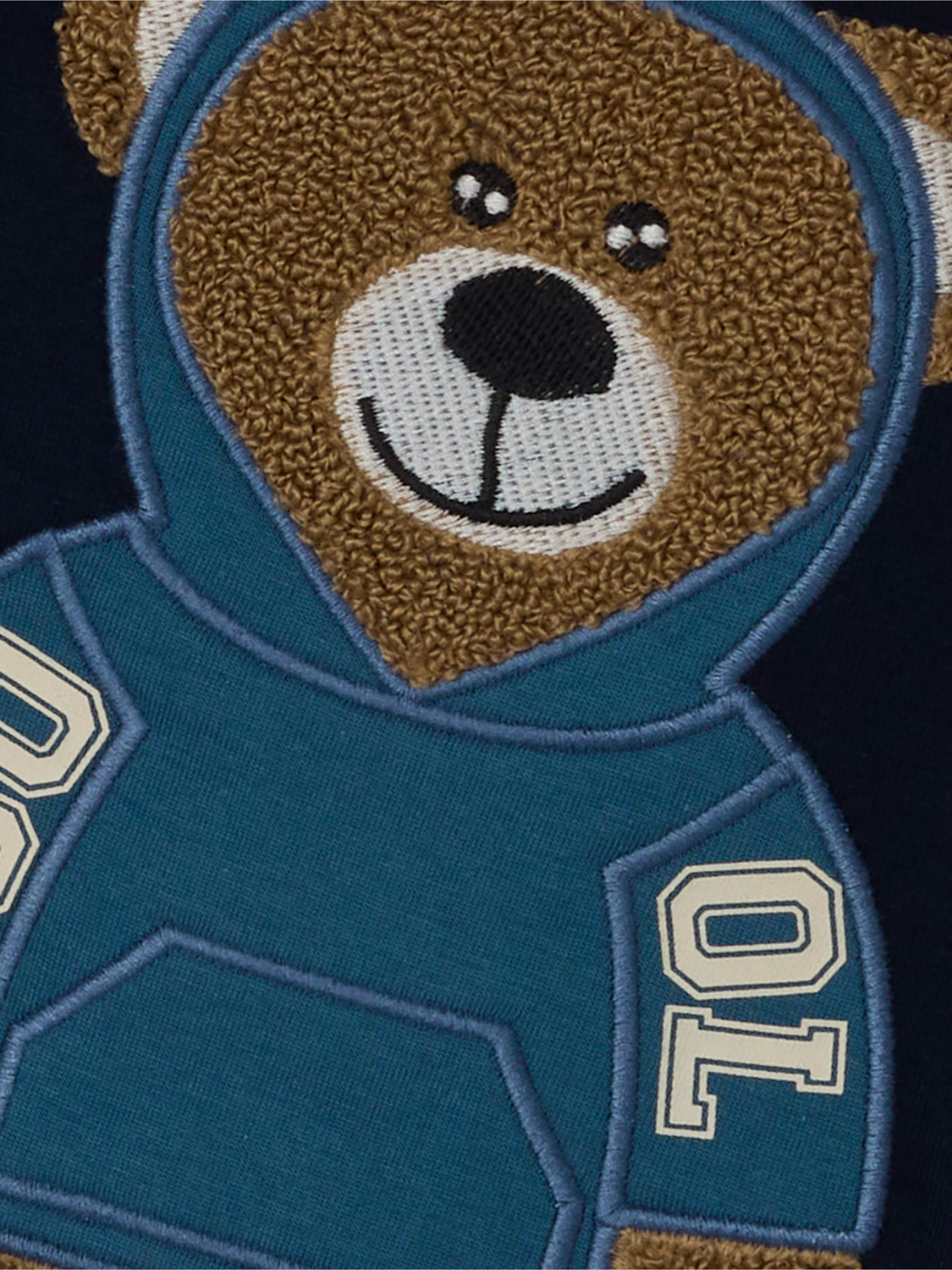 model_shot-front_full